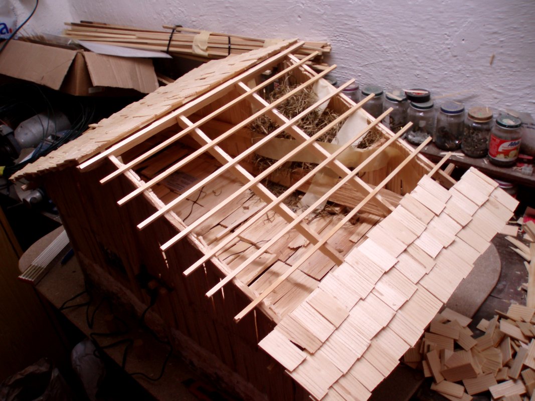 Zum Krippenbau Puppenstuben 2x4 cm 100 St Schindel Dachschindel aus Holz 