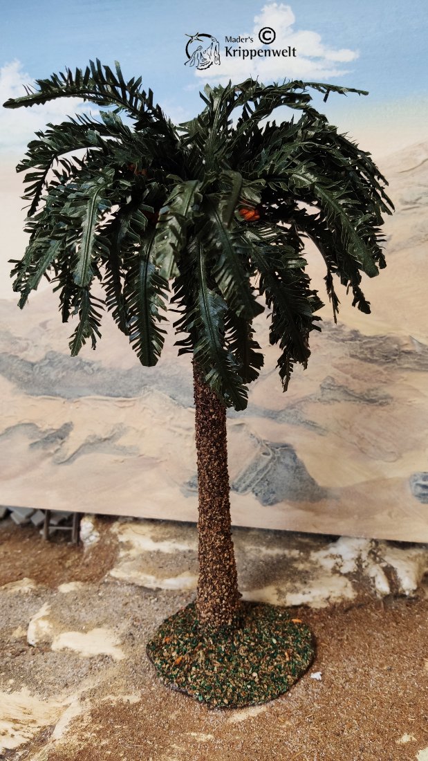 19cm. Krippenbotanik Palme 2-fach auf Korkhügel mit Kaktus und Moos Plastik 